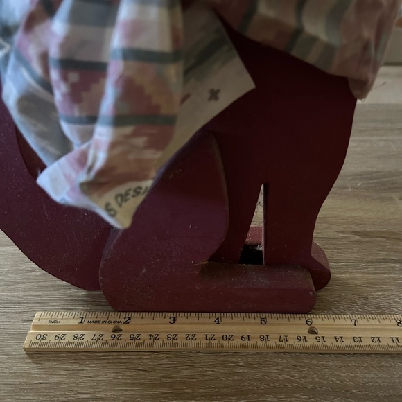 Handmade Wooden Howling Coyote Southwest Decor Red Burgundy Rustic - Picture 5 of 5